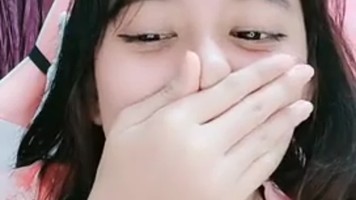 Host Cantik Imut Lagi Telanjang