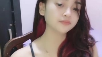 Bokep Indo Novrilia Cantik Show Payudara Nongol