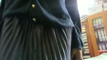 Hijab Tocil Kurus Eksib Di Kantor 2